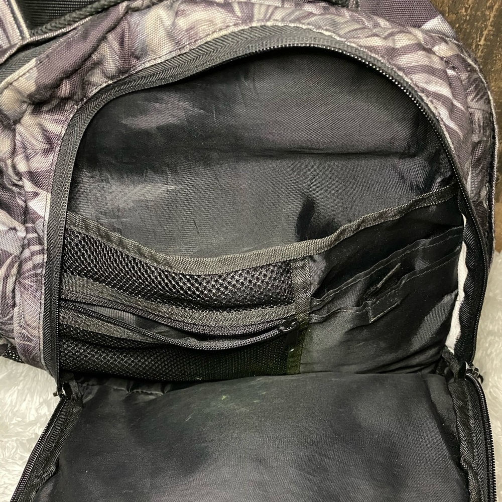 PINK Backpack - Picture 5 of 8